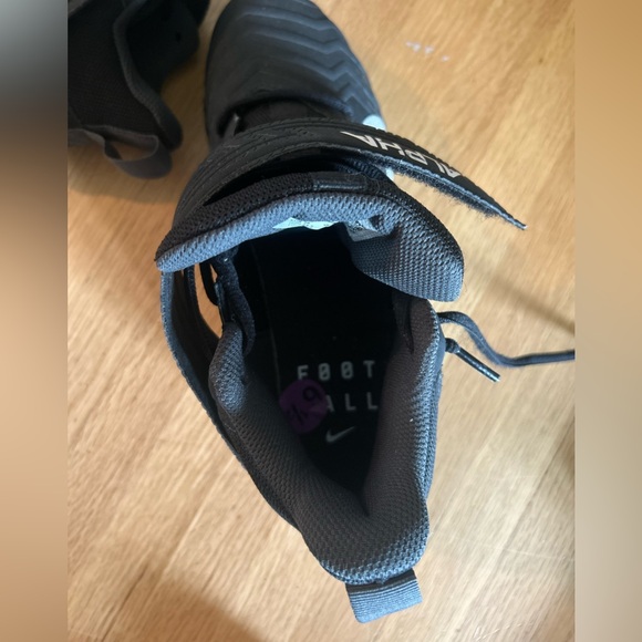 Nike Alpha Black Football Cleats size 6.5 youth/juniors - Picture 7 of 8